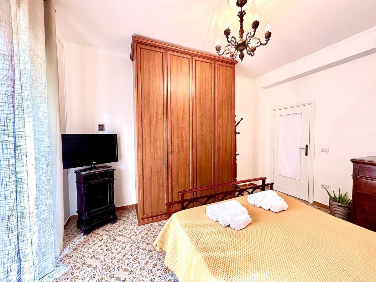 サンタニェッロ Sorrenthouse Bed & Breakfast エクステリア 写真