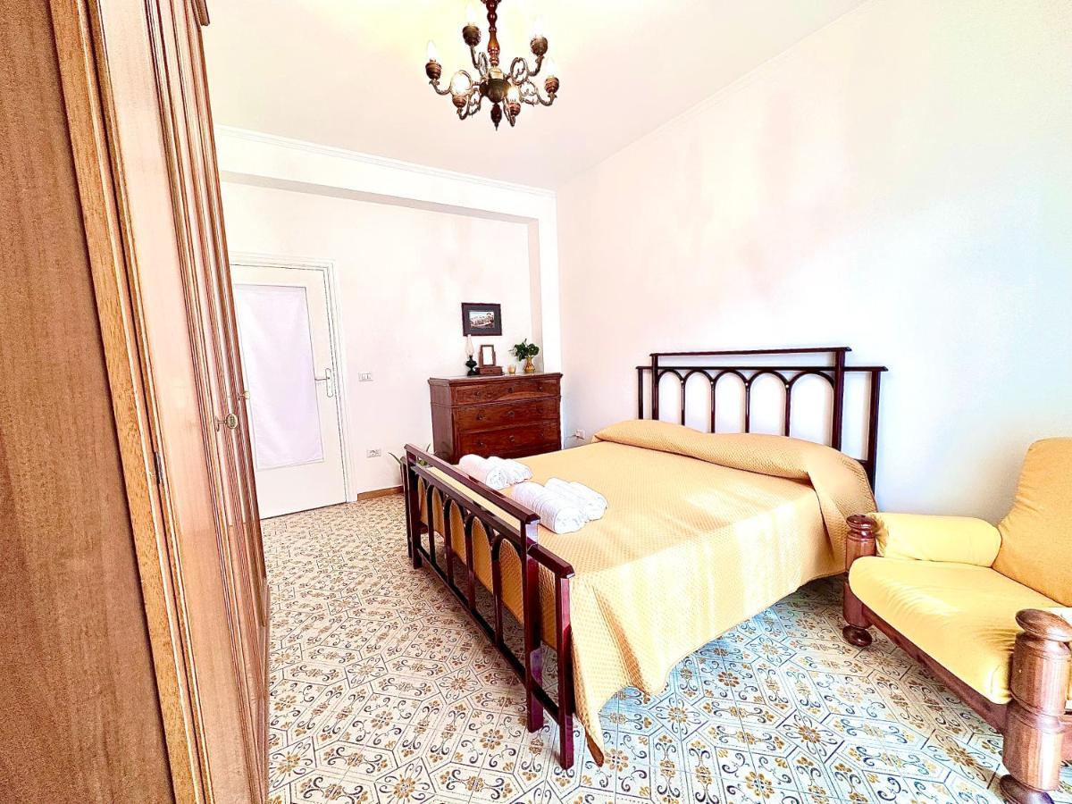サンタニェッロ Sorrenthouse Bed & Breakfast エクステリア 写真