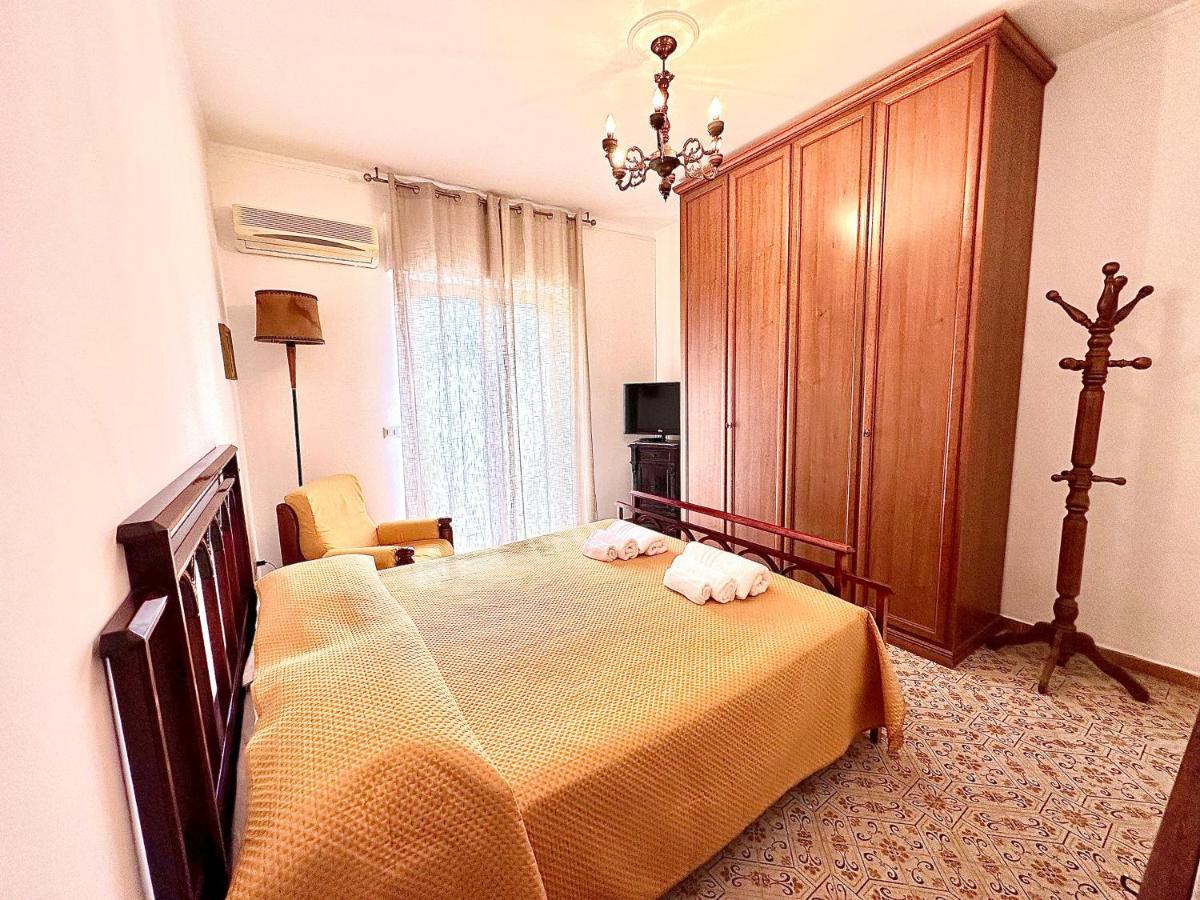 サンタニェッロ Sorrenthouse Bed & Breakfast エクステリア 写真